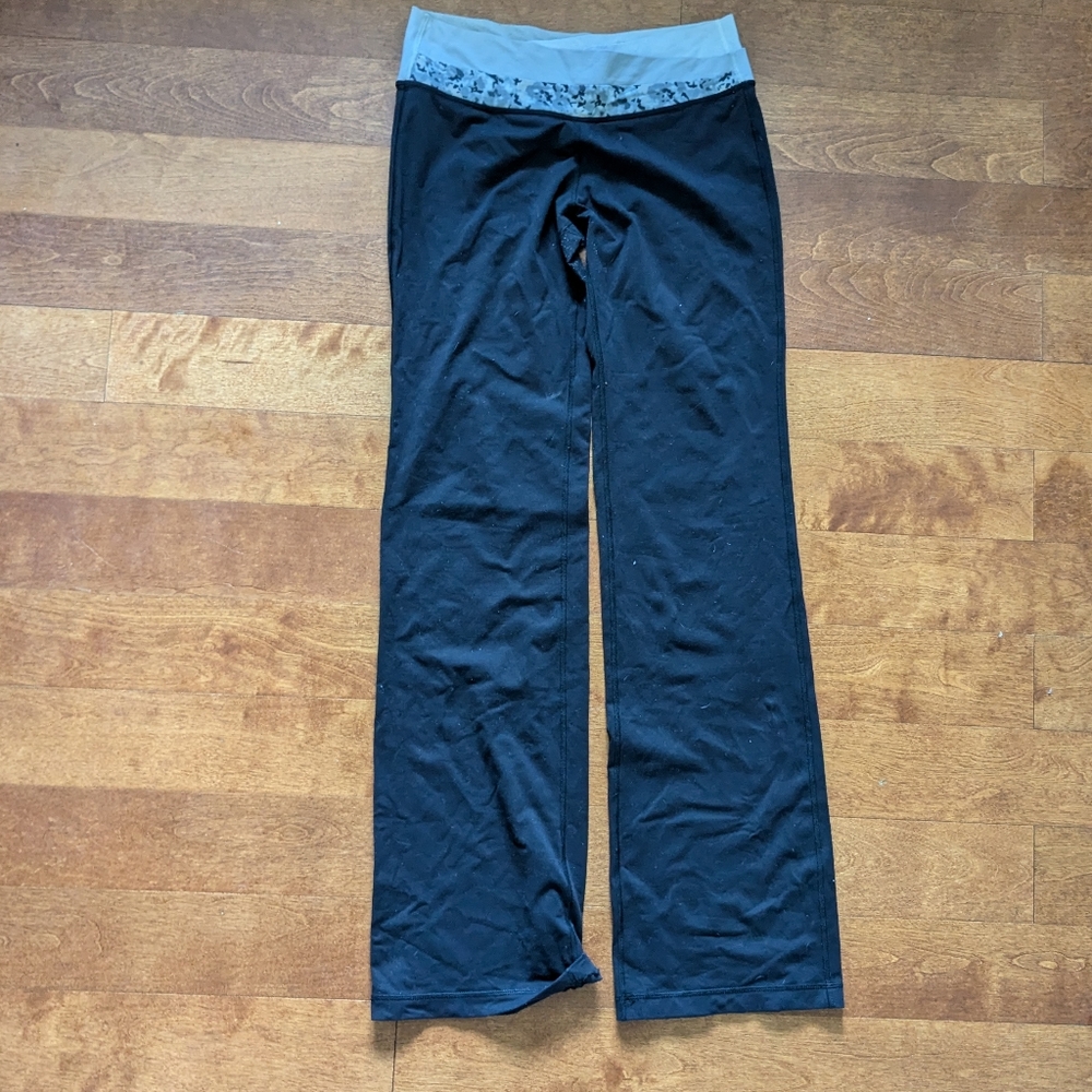 Lulu Lemon wide leg yoga pants